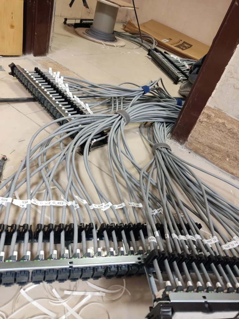 لیبل گذاری کابل ها